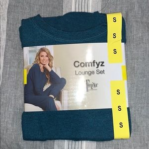 Lounge set (brand new)